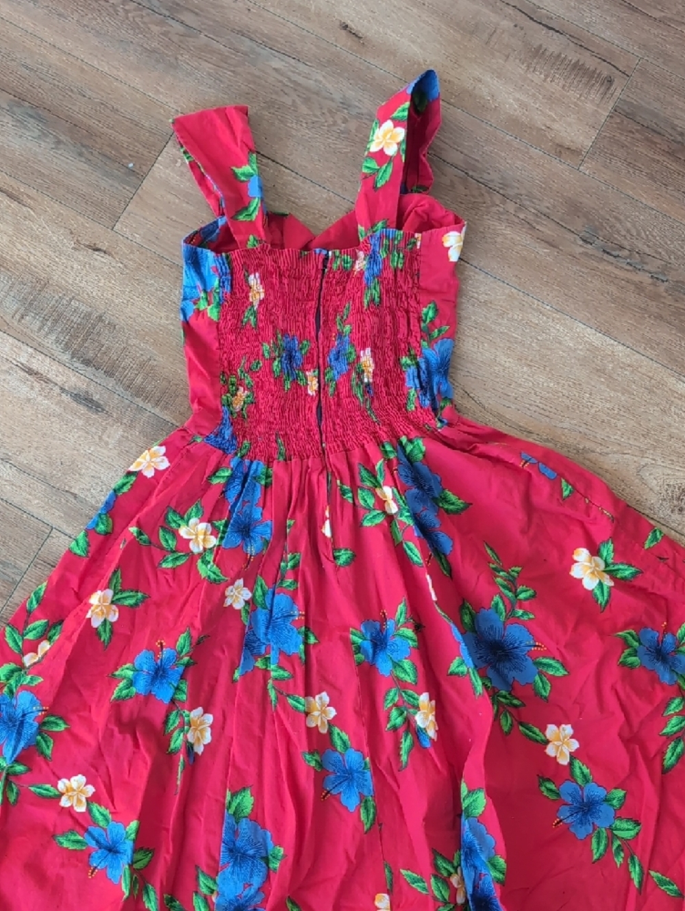 Royal Creations Red Floral Midi Dress with Blue and White Blooms - Size L - Picture 4 of 4